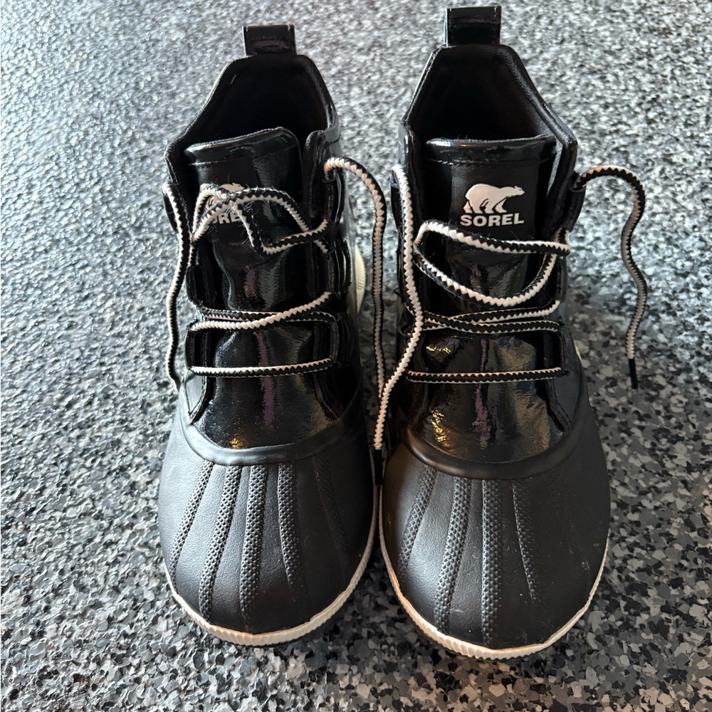 SOREL Out and About III